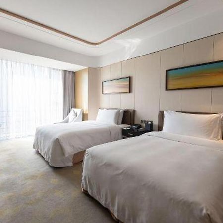 The Qube Hotel Jingzhou Extérieur photo