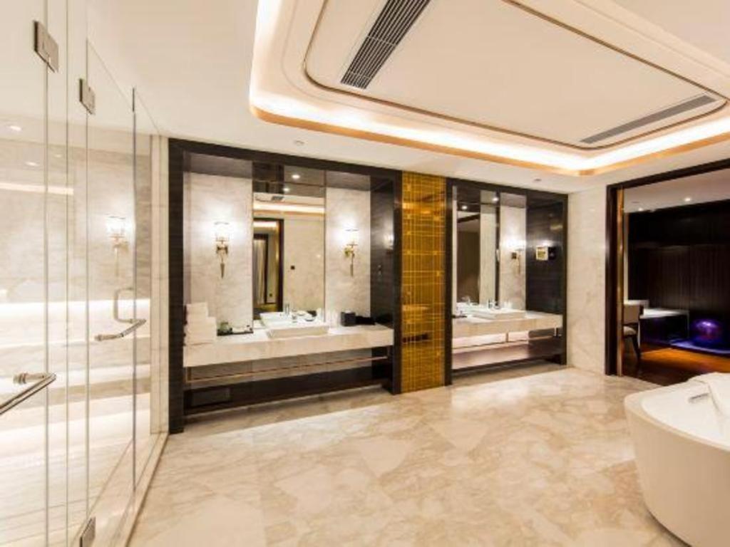 The Qube Hotel Jingzhou Extérieur photo
