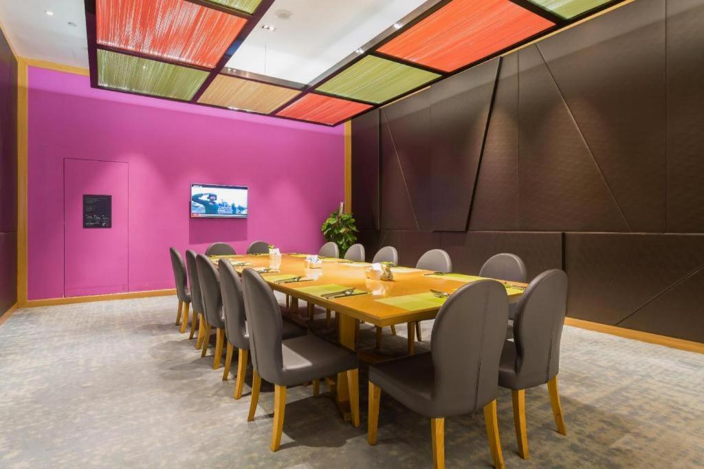 The Qube Hotel Jingzhou Extérieur photo