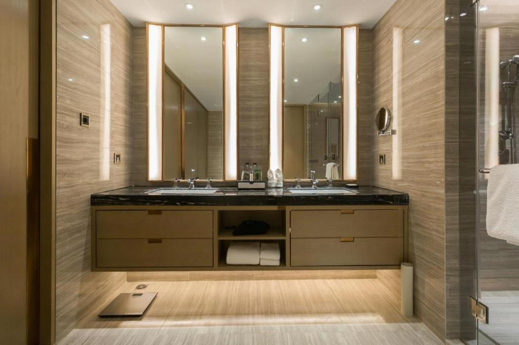 The Qube Hotel Jingzhou Extérieur photo